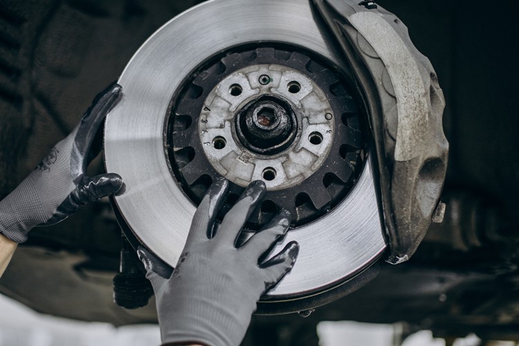 How Sustainable Truck Products Reduce Fleet Costs 1 The Role of Brake Pads and Brake Discs in Cost Reduction